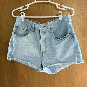 Levi W30 Jean Shorts!